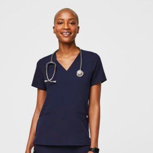 Casma™ Three-Pocket Scrub Top - Navy Blue XS